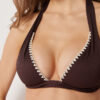 Dolgulu Üçgen Bikini Üstü İki Renkli Nakış