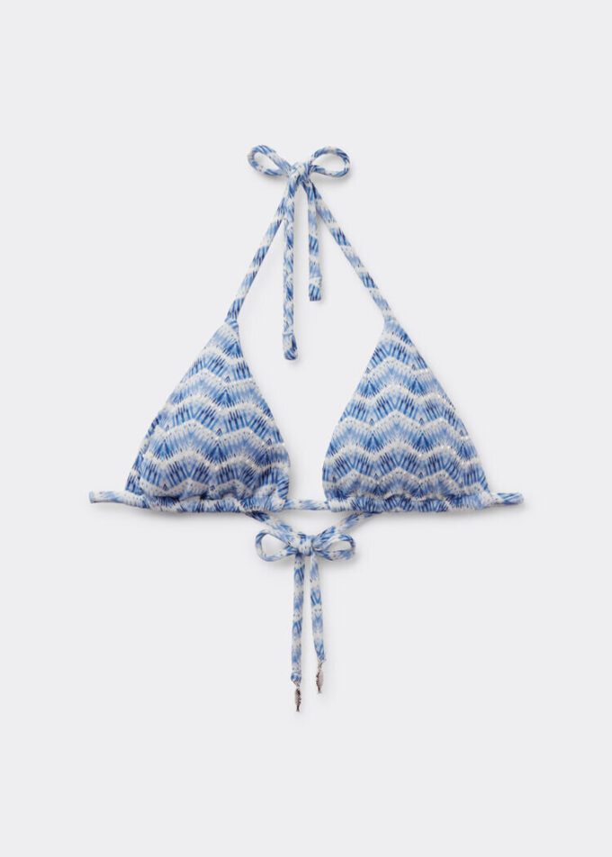 Üçgen Bikini Üstü Su Yansıması